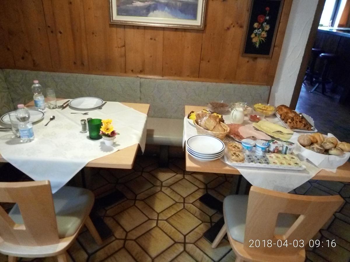 فندق ميرانوفي  Gasthof Mondschein المظهر الخارجي الصورة